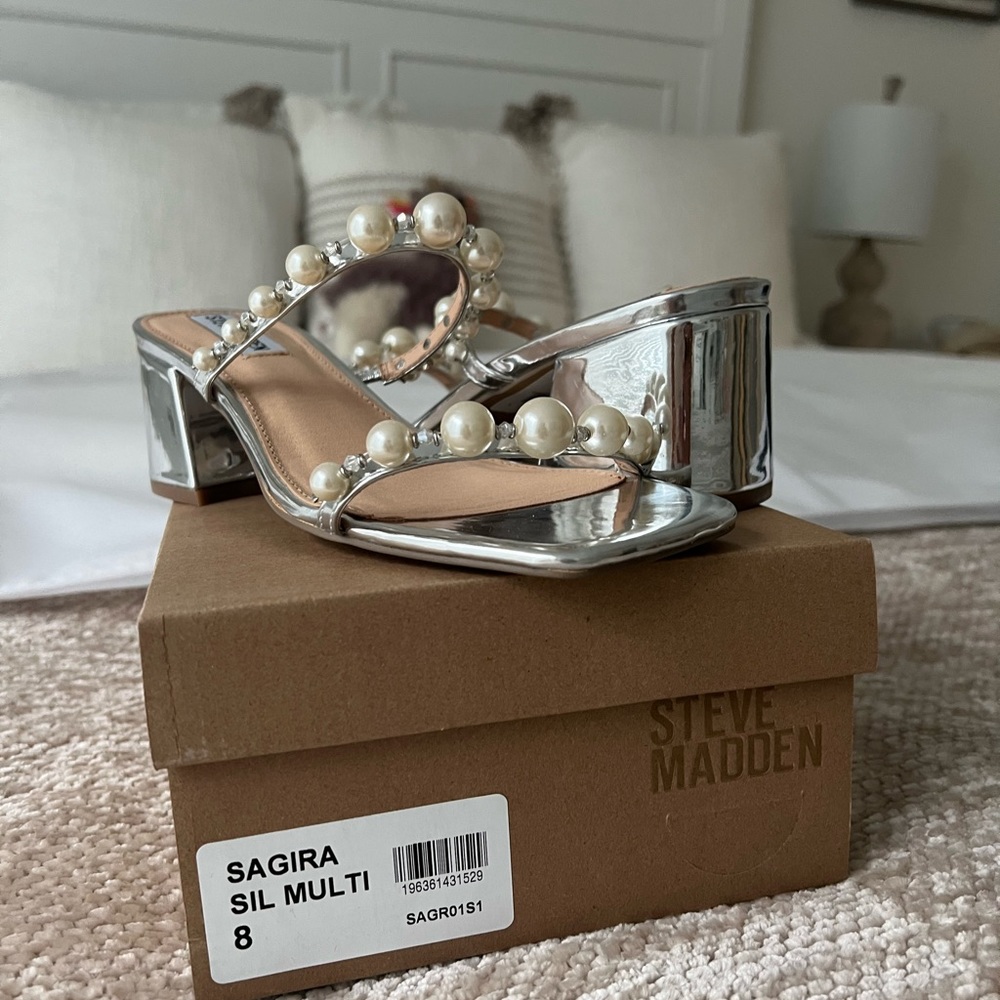 Steve Madden Sagira Pearl Sandal
